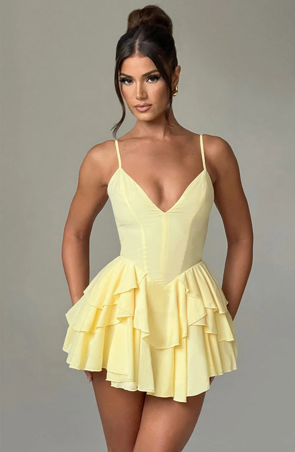 Elegant Ruffled Backless Dress Women