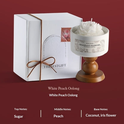 Camellia-scented Candle In A Stem Glass For A Premium, Sophisticated Vibe