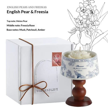 Camellia-scented Candle In A Stem Glass For A Premium, Sophisticated Vibe