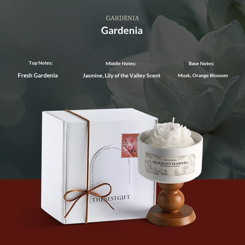 Camellia-scented Candle In A Stem Glass For A Premium, Sophisticated Vibe